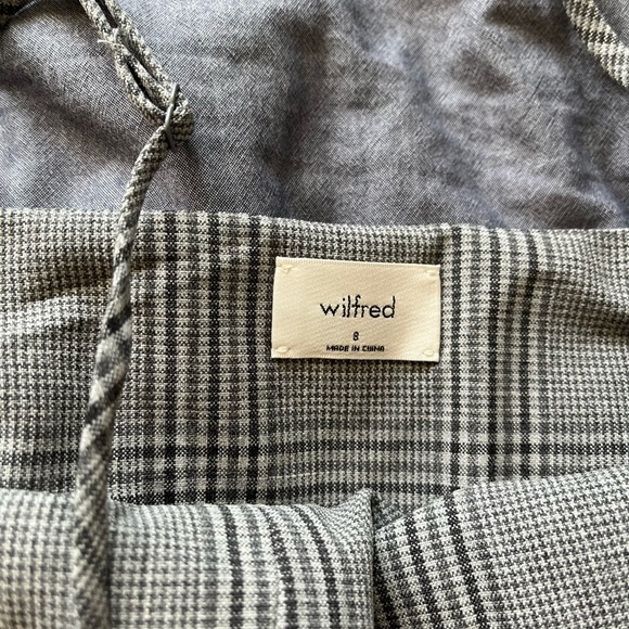 Aritzia mini dress - Picture 2 of 2